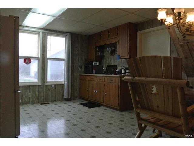 2241 S Kingshighway, Perryville, MO 63775