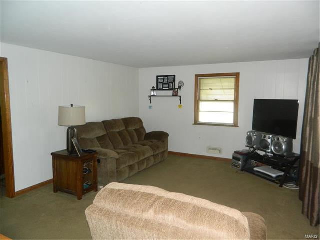 703 Bruce, Perryville, MO 63775