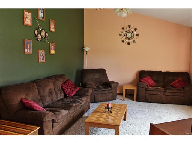 1559 Highway B, Perryville, MO 63775