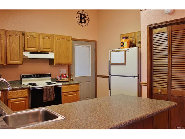 1559 Highway B, Perryville, MO 63775