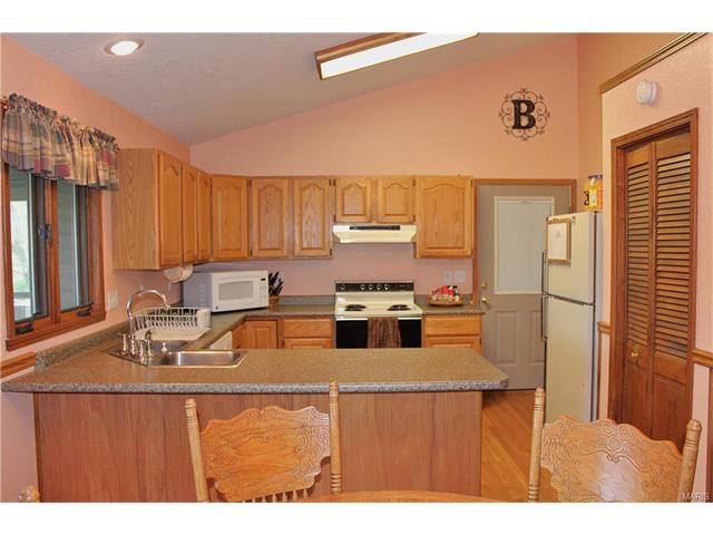 1559 Highway B, Perryville, MO 63775