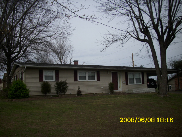 1910 Yale Drive, Scott City, MO 63780