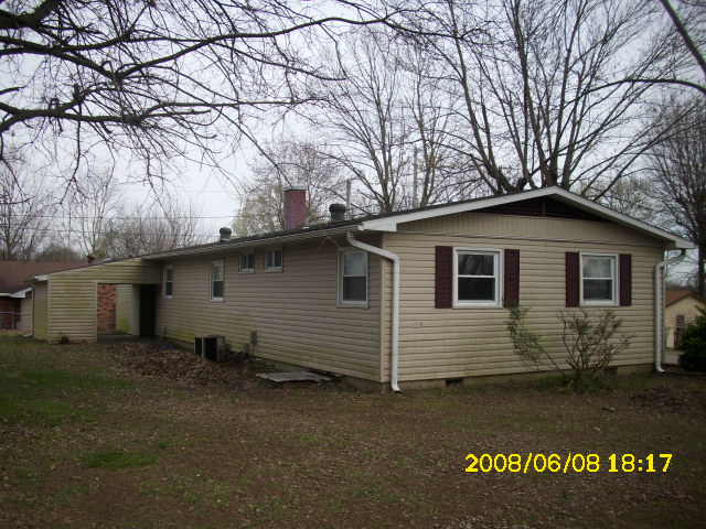1910 Yale Drive, Scott City, MO 63780