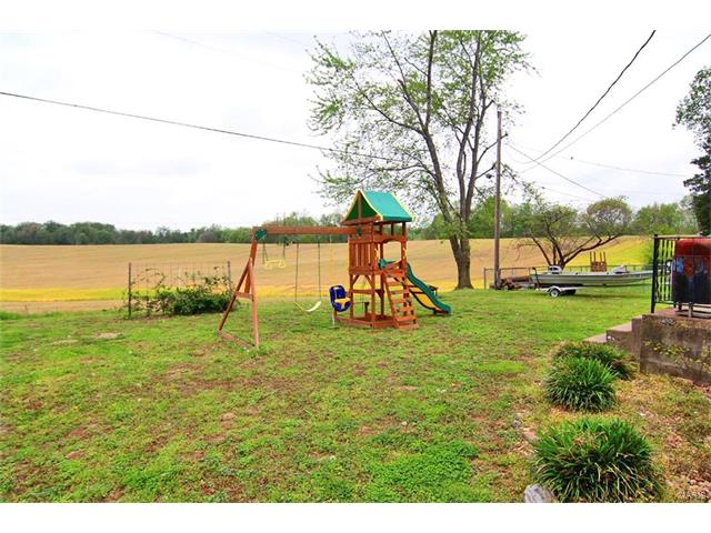 403 Harvard Drive, Scott City, MO 63780