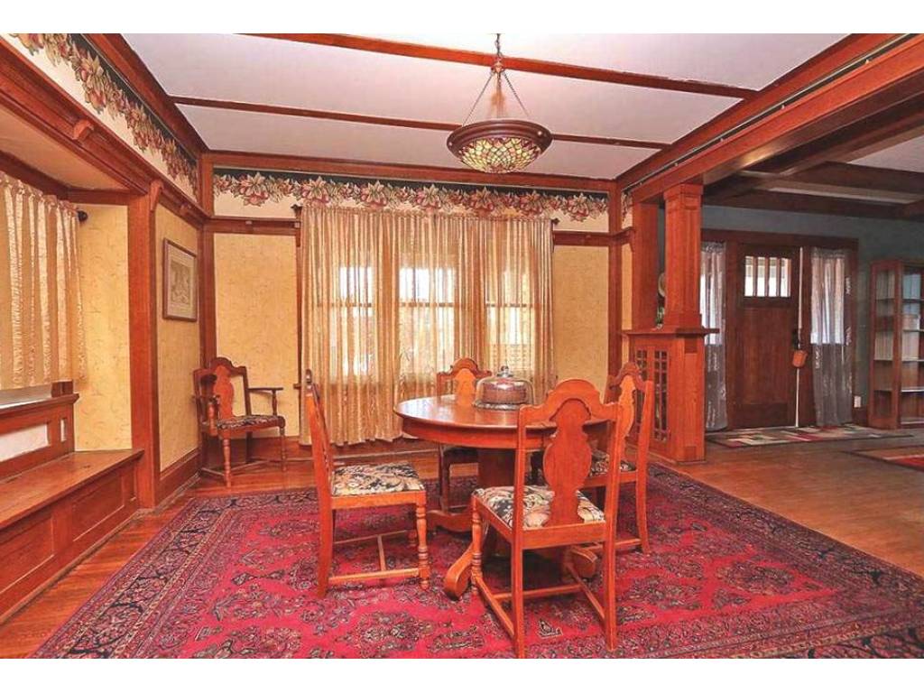 215 Dorothy St, Sikeston, MO 63801