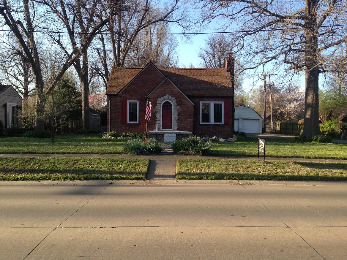 210 E Wakefield Ave, Sikeston, MO 63801