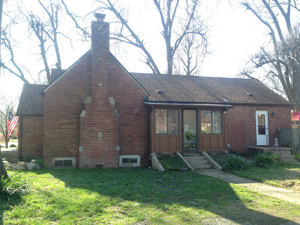 210 E Wakefield Ave, Sikeston, MO 63801