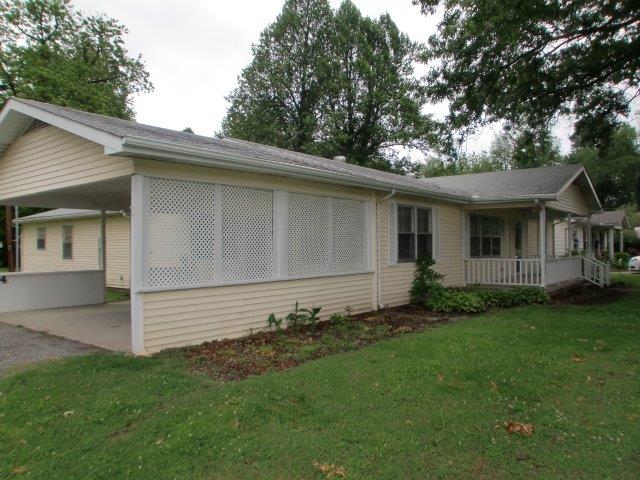 204 N 8th St, Charleston, MO 63834