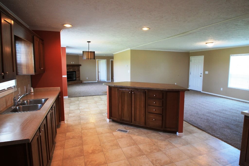 56 E 332nd Rd, Charleston, MO 63834