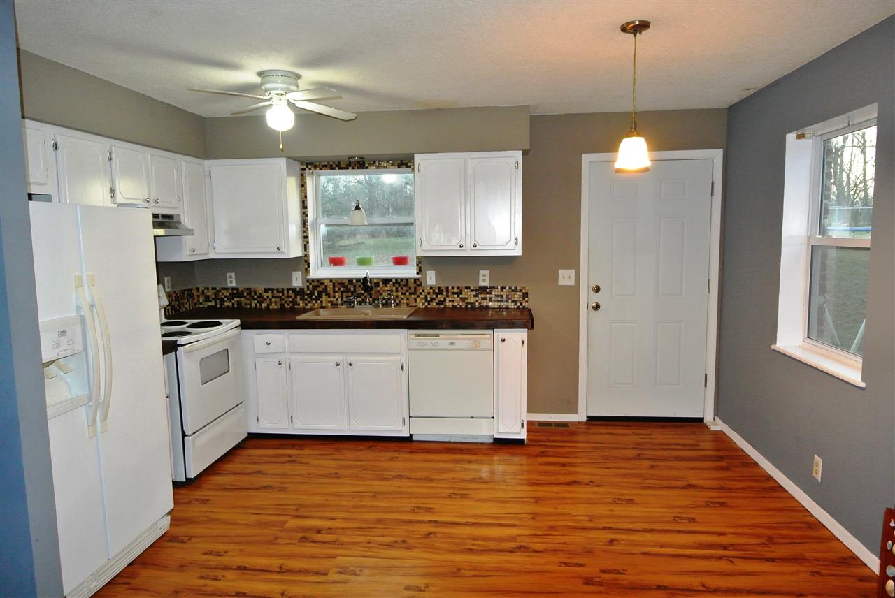1902 Fernwood, Poplar Bluff, MO 63901