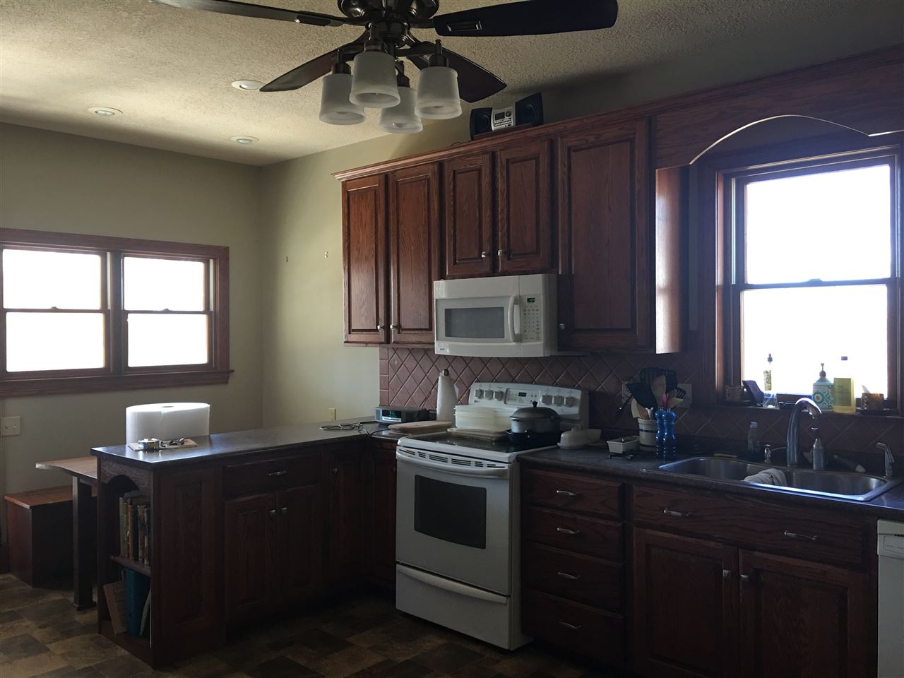 905 N 9th St., Poplar Bluff, MO 63901