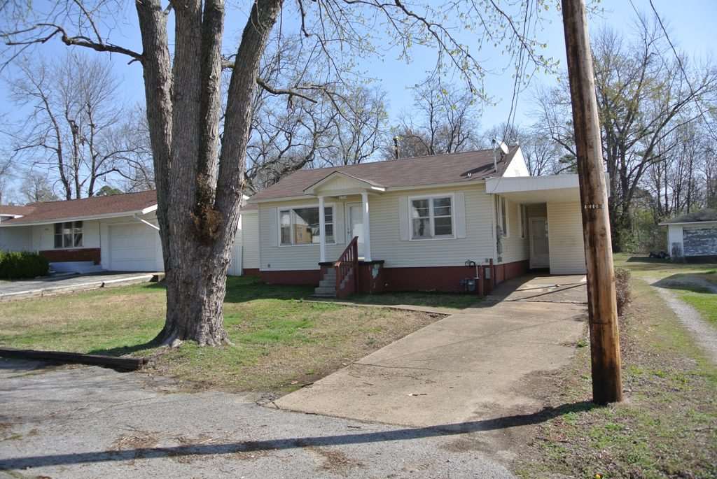 2304 Leonard Dr, Poplar Bluff, MO 63901