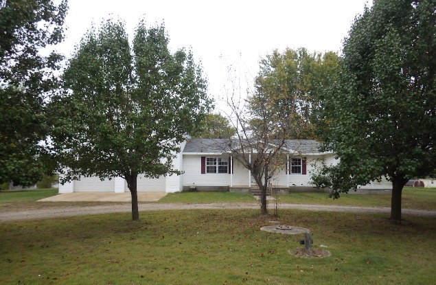 1136 County Road 470, Poplar Bluff, MO 63901
