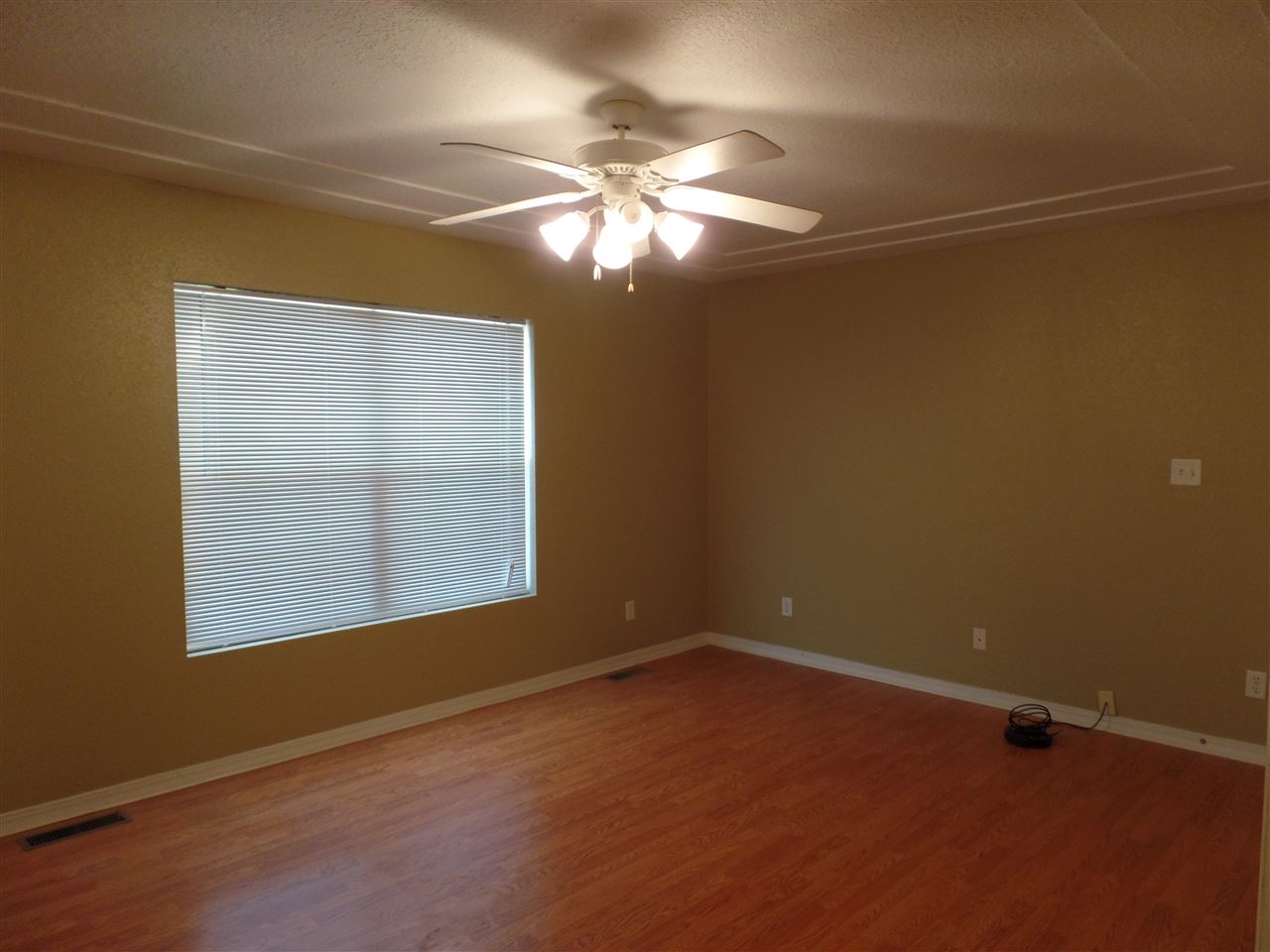 269 Red Robin Ln, Poplar Bluff, MO 63901