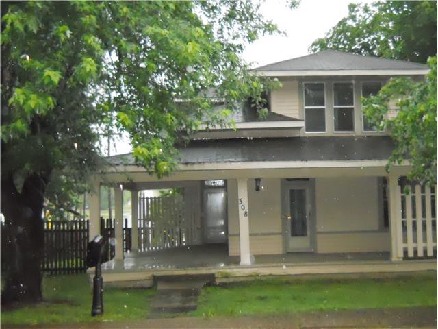 308 Locust StDoniphan, MO, 63935Ripley County