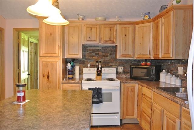 HC2 Box 2018K, Wappapello, MO 63966
