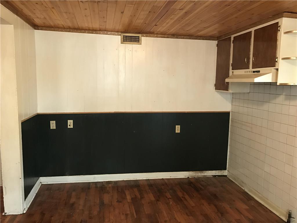 621 Main Street, Belton, MO 64012