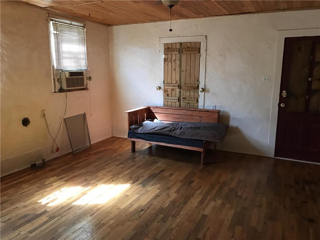 621 Main Street, Belton, MO 64012