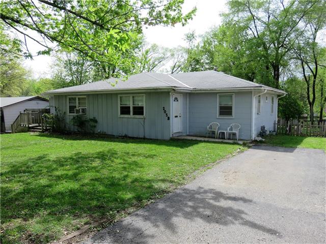 205A&amp;B SW 22nd Street, Blue Springs, MO 64015