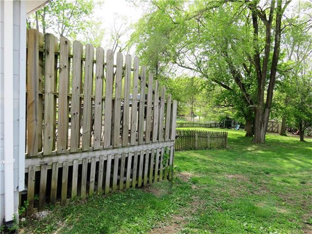 205A&B SW 22nd Street, Blue Springs, MO 64015