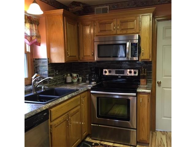 1208 SW Eastman Street, Blue Springs, MO 64015