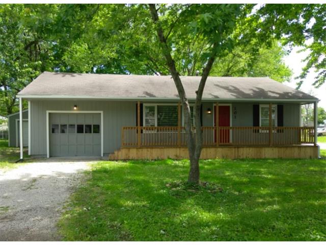 101 Hostetter Street, Buckner, MO 64016