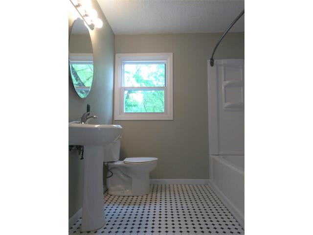 101 Hostetter Street, Buckner, MO 64016