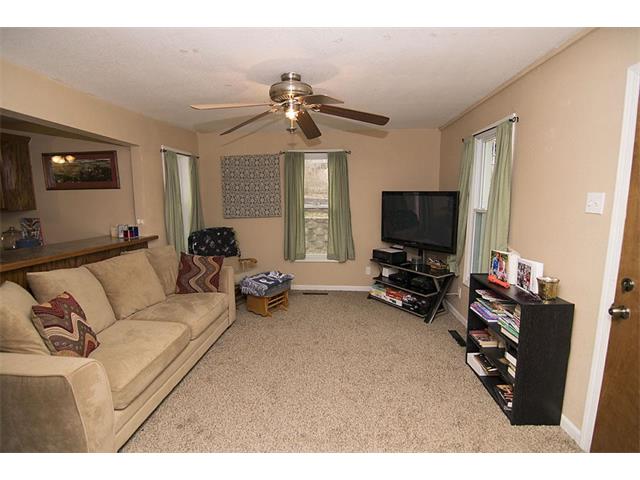 115 W 1st Street, Farley, MO 64028