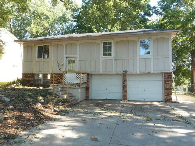 1300 NW Golfview DrGrain Valley, MO, 64029Jackson County