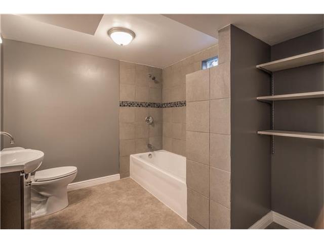 13736 PARKER Avenue, Grandview, MO 64030