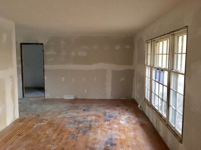 13127 Sycamore AveGrandview, MO, 64030Jackson County