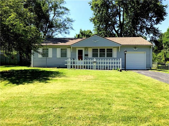 1205 Skyline Drive, Grandview, MO 64030