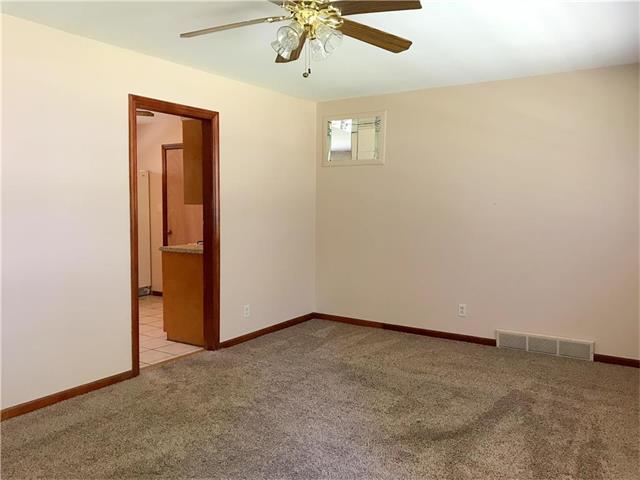 1205 Skyline Drive, Grandview, MO 64030