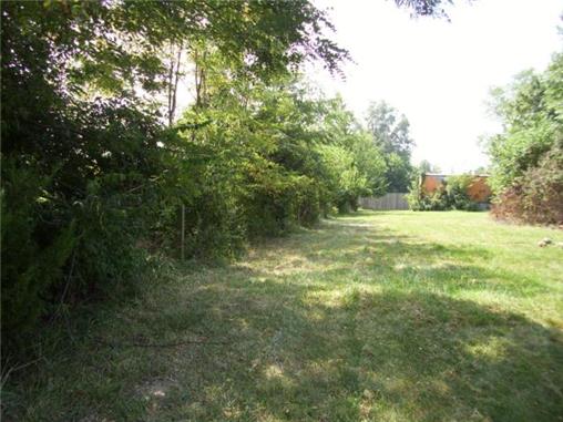 3rd St Dr Greaves Road, Grandview, MO 64030