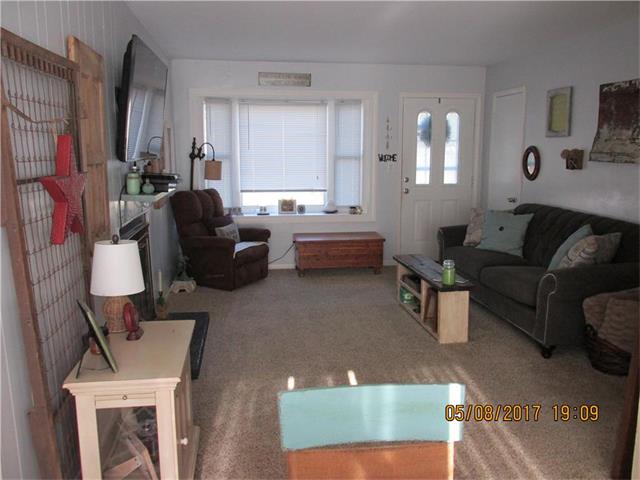 3208 N Osage Street, Independence, MO 64050