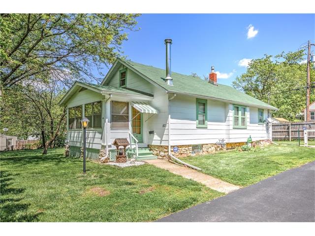 821 S MILLS Street, Independence, MO 64050
