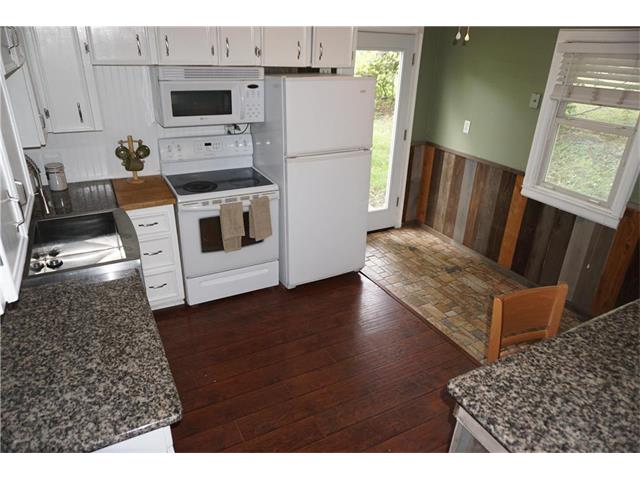 16109 E Cogan Lane, Independence, MO 64050