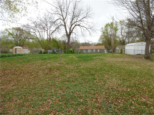 2930 S HAWTHORNE Avenue, Independence, MO 64052