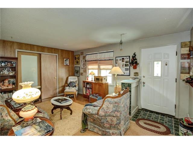 9809 E 30th Street, Independence, MO 64052