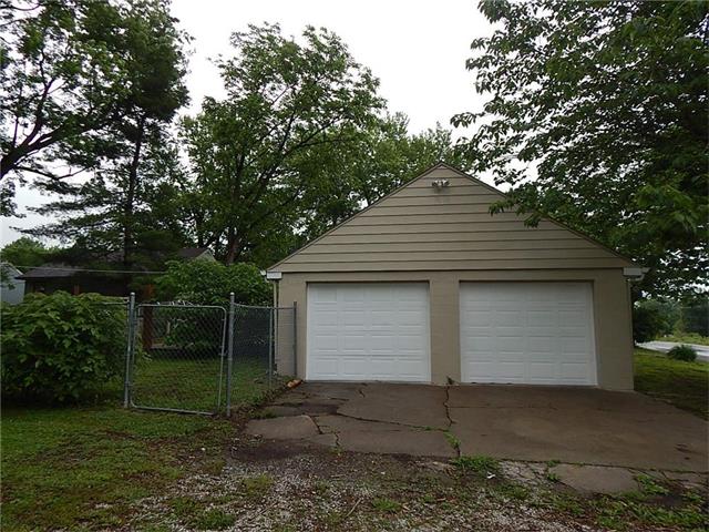 818 S Forest Avenue, Independence, MO 64052