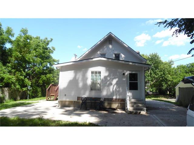 1704 S Scott Avenue, Independence, MO 64052