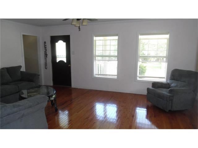 1704 S Scott Avenue, Independence, MO 64052