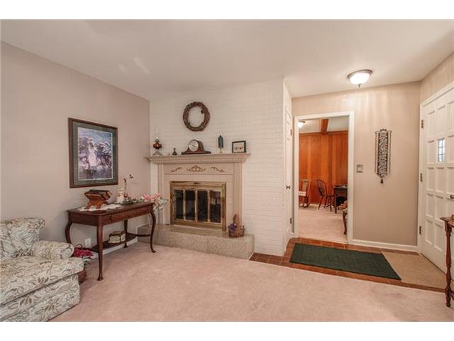 3300 S CRYSLER Avenue, Independence, MO 64052