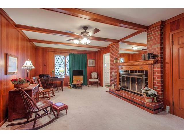 3300 S CRYSLER Avenue, Independence, MO 64052