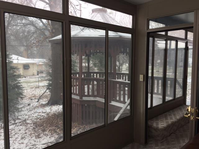 2710 S CRYSLER Avenue, Independence, MO 64052