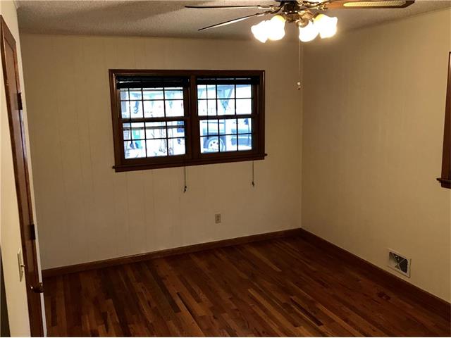 11314 Ridge Drive, Sugar Creek, MO 64054