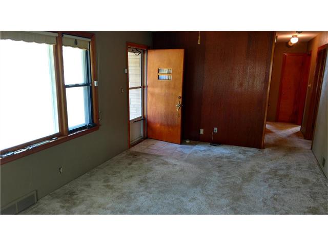 521 S Hedges Street, Sugar Creek, MO 64054