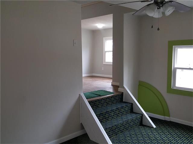 912 E FAIR Street, Independence, MO 64055