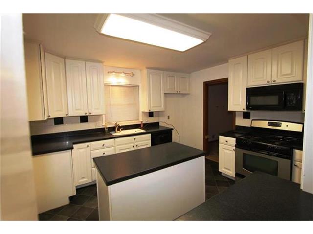 4010 S LESLIE Avenue, Independence, MO 64055