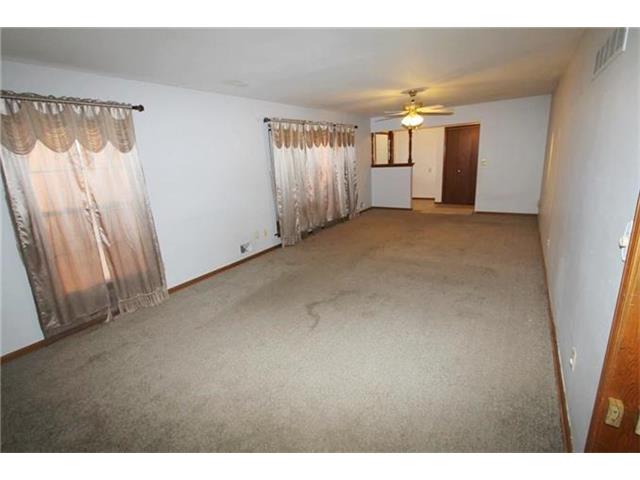 4010 S LESLIE Avenue, Independence, MO 64055